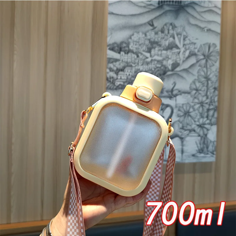 Hot Sale 700ml Creative Cute Square Plastic Sports Water Bottle For Kid Student Girl With Back Strap And Lid