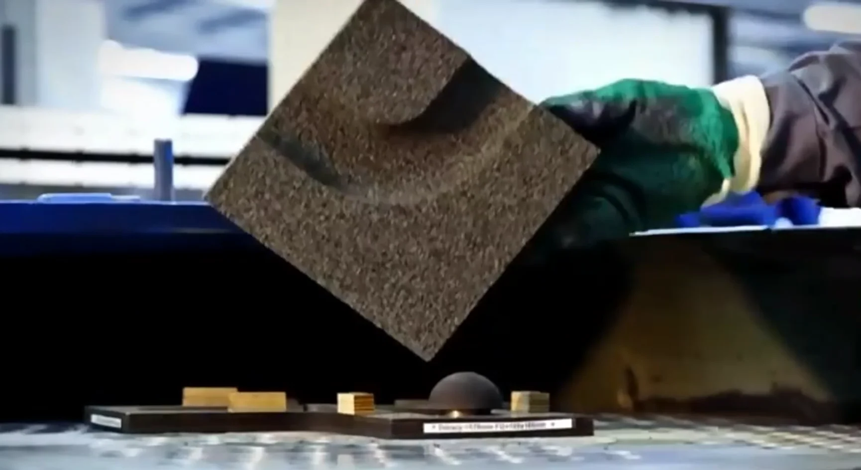 China Supplies Excellent Internal Structure Foam Glass Curved Slab Insulation Materials