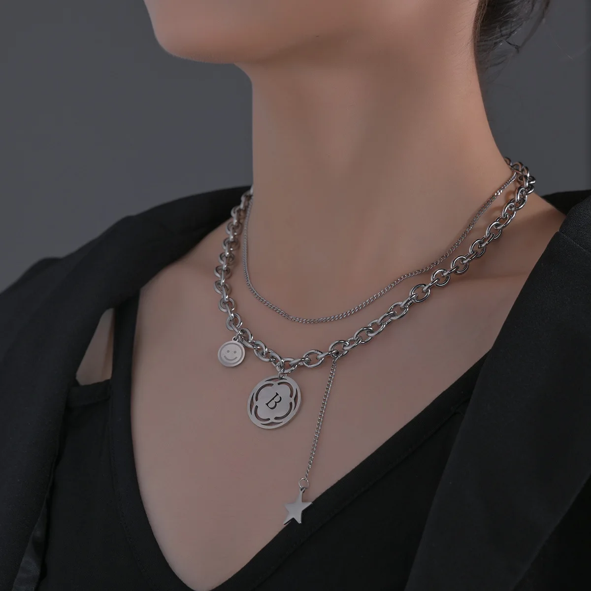 Luxury Titanium Steel Necklace Female Ins Hip-hop Spice Chain Overlaid Sweater Chain