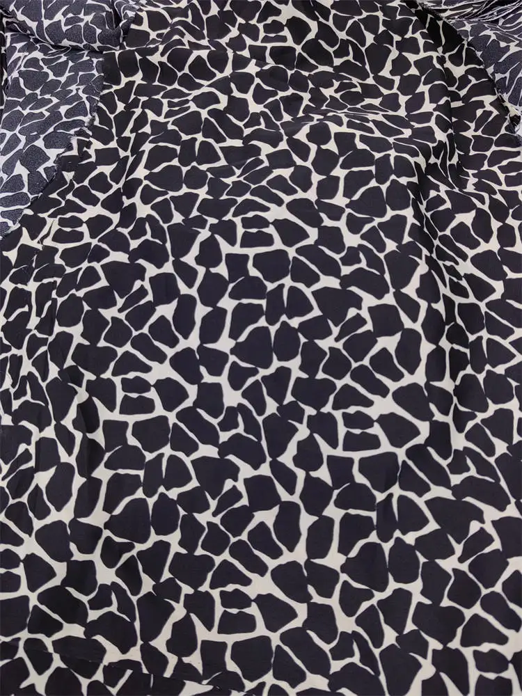 Factory wholesale 80gsm 150cm woven fabric polyester crepe print chiffon abaya nida fabric high quality