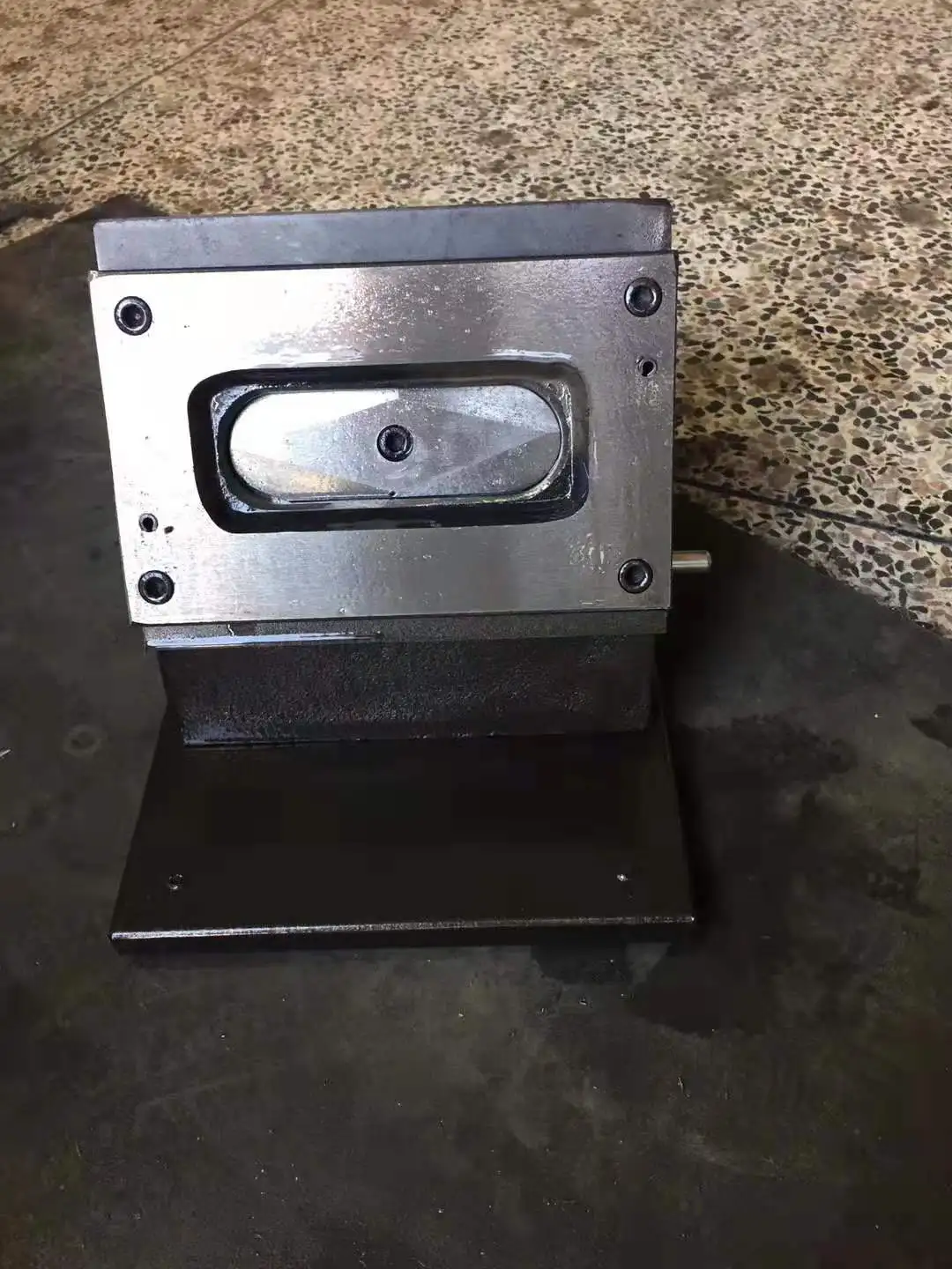 Card cutter 2.5625*0.6875inches Special Polygon cutting machine