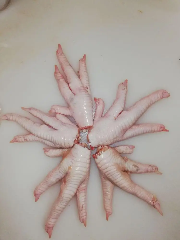 
chicken feet , chicken paw 