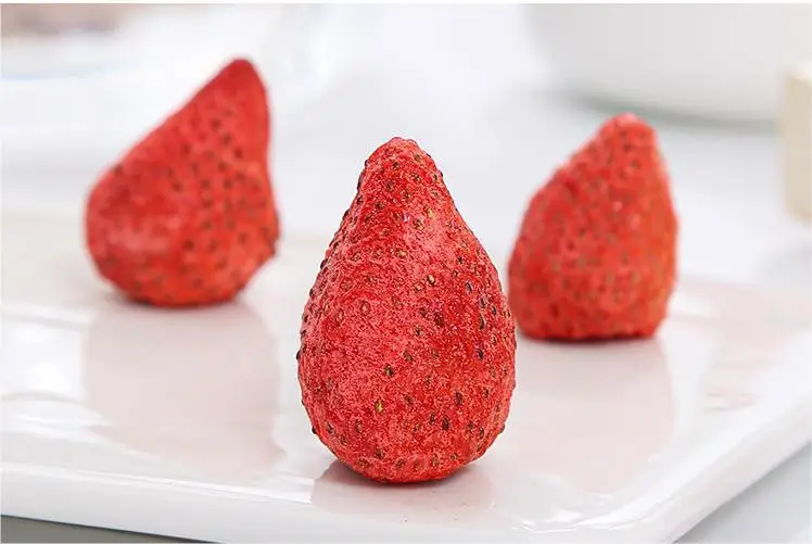 FD Freeze Dried Whole Strawberry Fruit Tea Flavor Healthy Snacks Bag