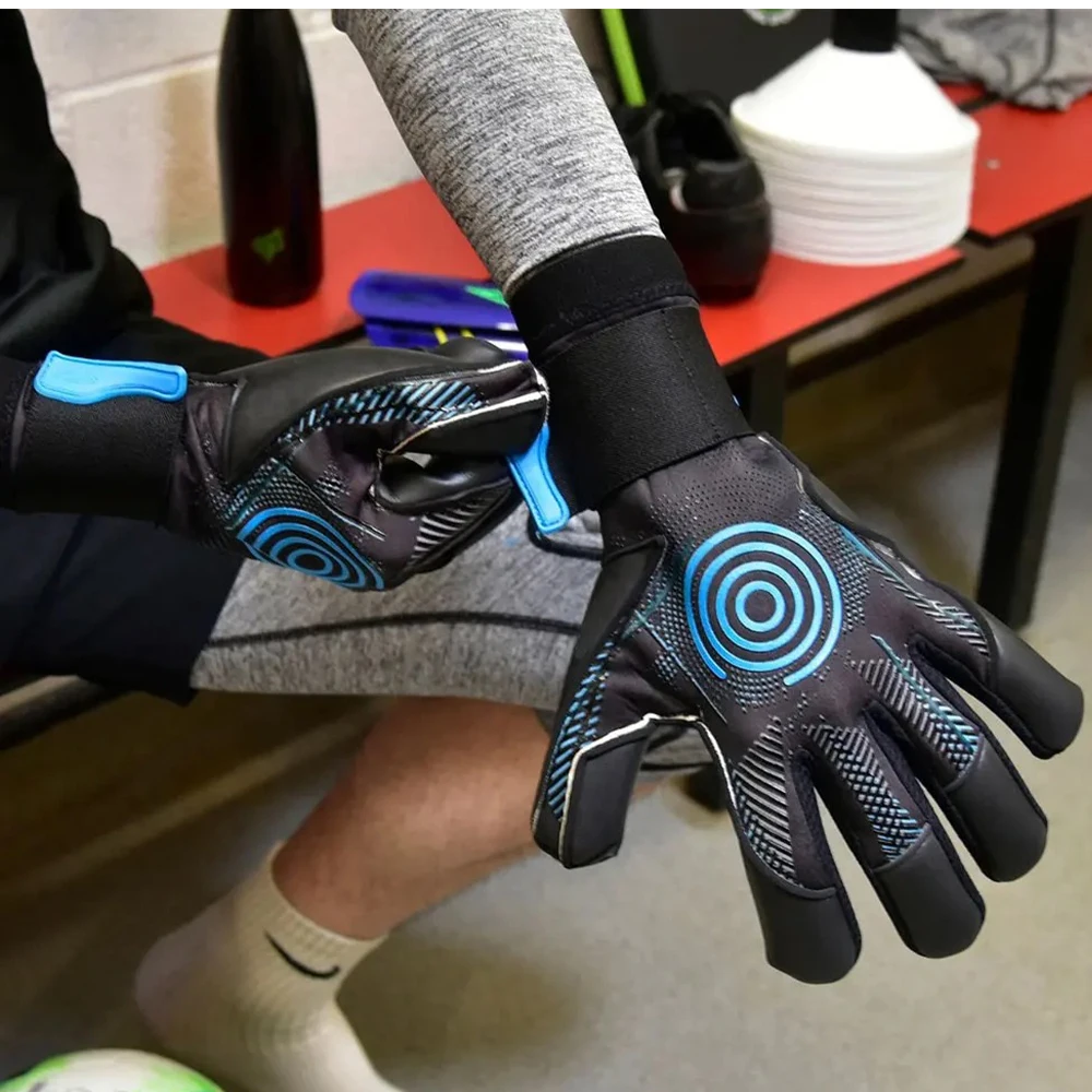 Wholesale Breathable Professional Football Gloves Latex Training Football Best Goalkeeper Gloves