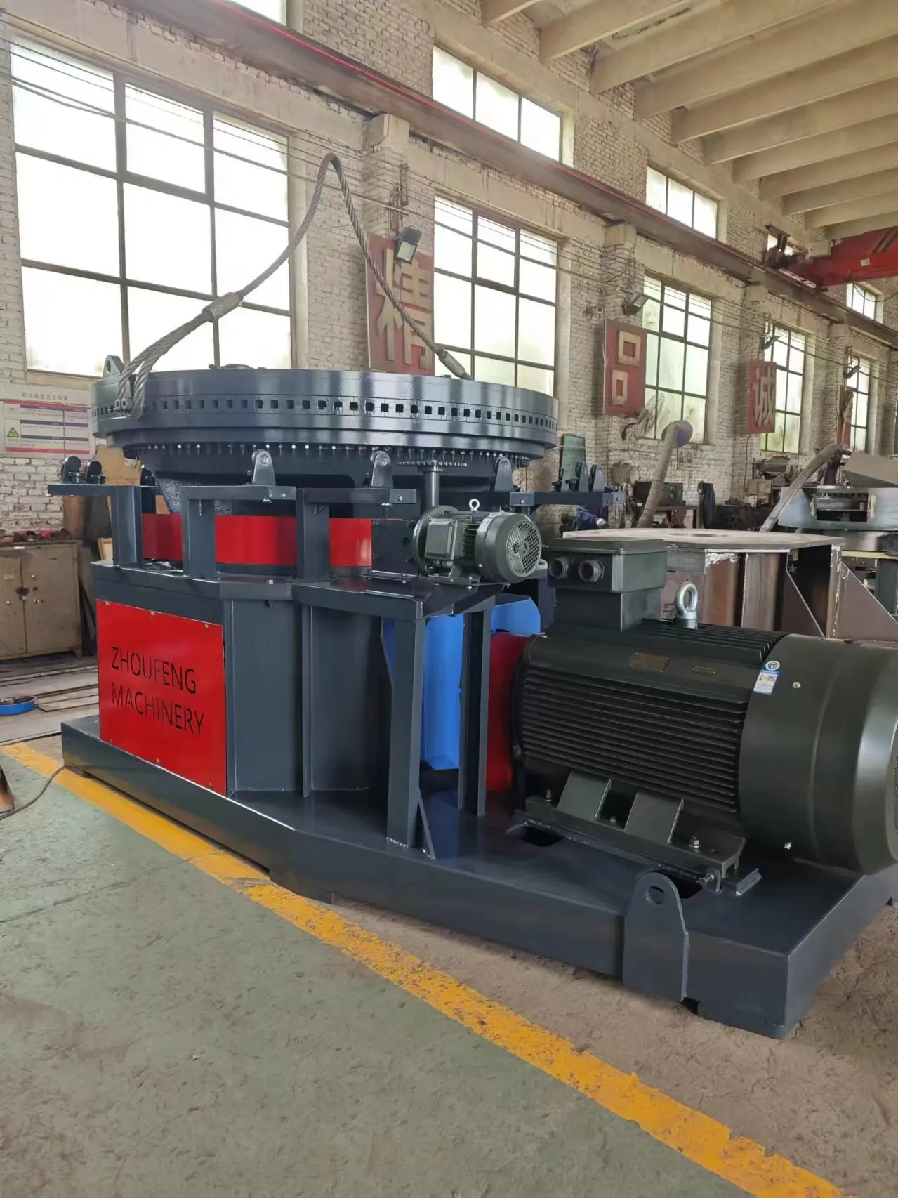 Sawdust Biomass Briquette Press Machine Biomass Pine Needles Briquette Machine