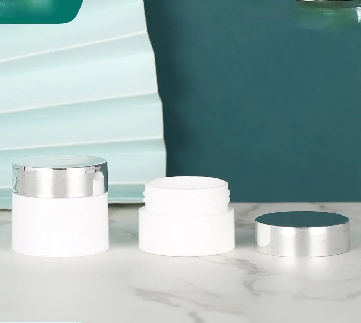 
customized color white PP plastic cosmetic jar 5g 10g with silver lid for eye cream 