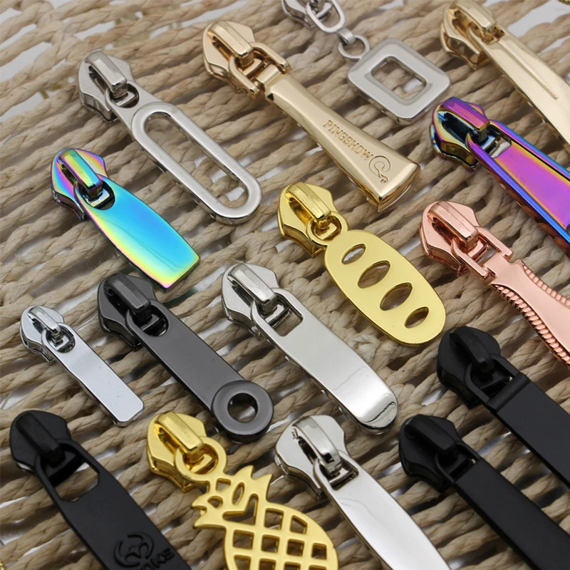 Manufacturers Wholesale Price 3#5# Suitcase Chain Cheap Slider Coil zipper head Size 5 Unlocked 5 Zipper slider