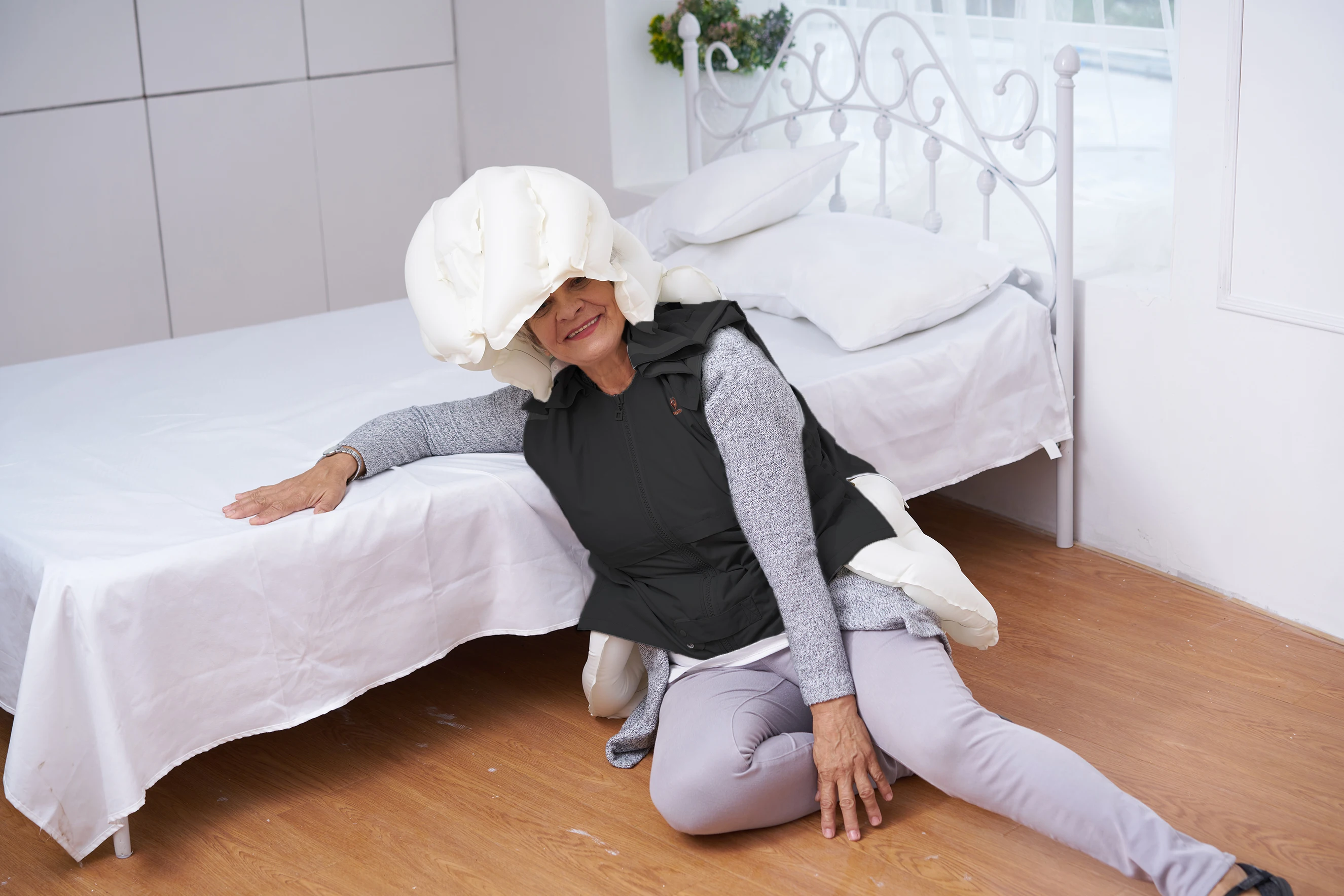 OEM Anti-Fall Airbag Vest System for Elderly with GPS Smart Sensor Anti-fall Airbag Jacket Safety Protected Vest for Older