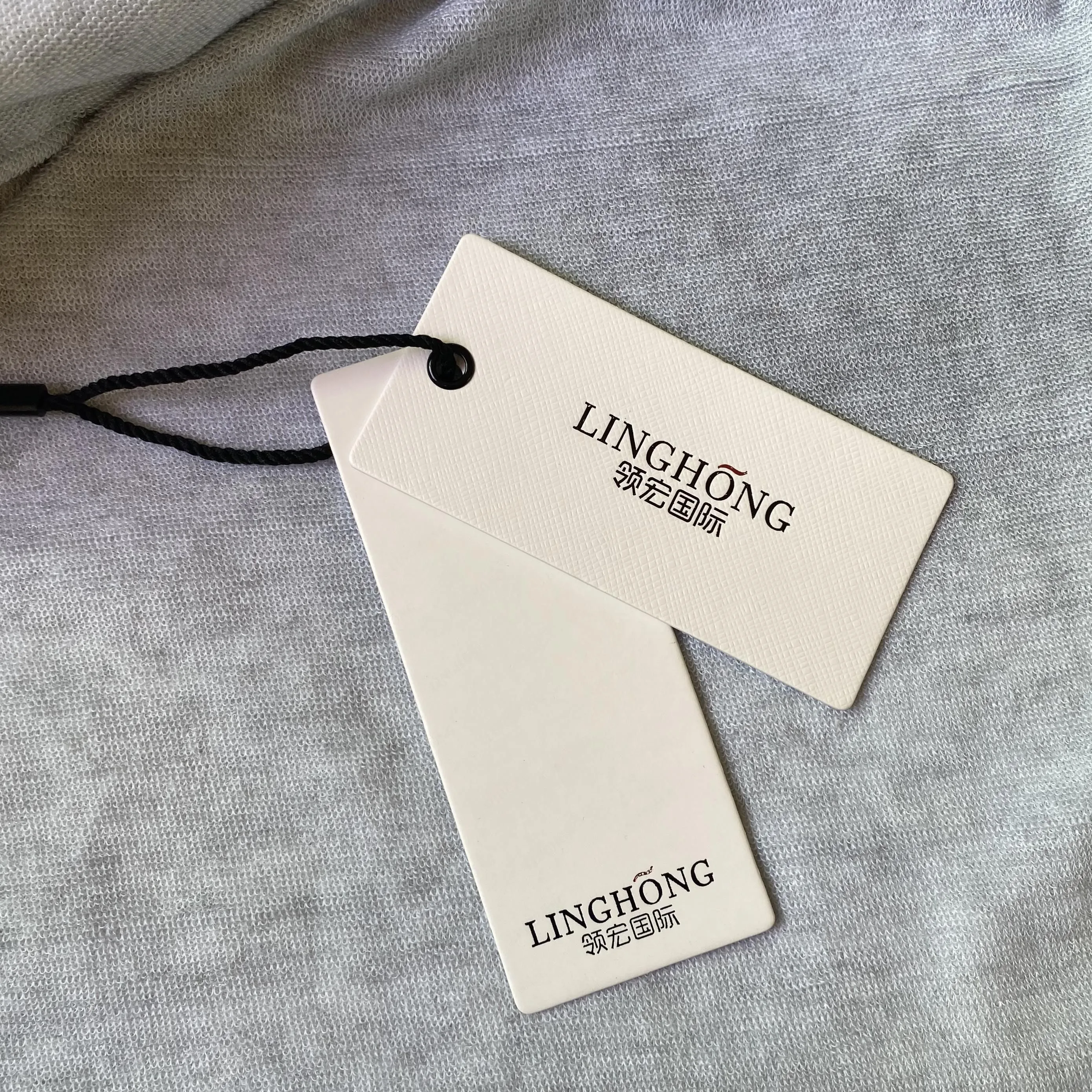 luxury custom made logo hang tag clothing paper hangtag emboss shoes hang tag