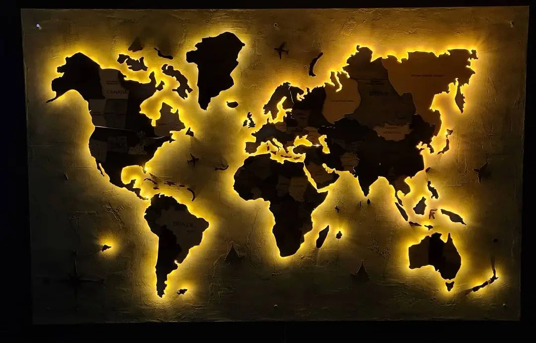 3D Wood World Map With light Backboard World Travel Map