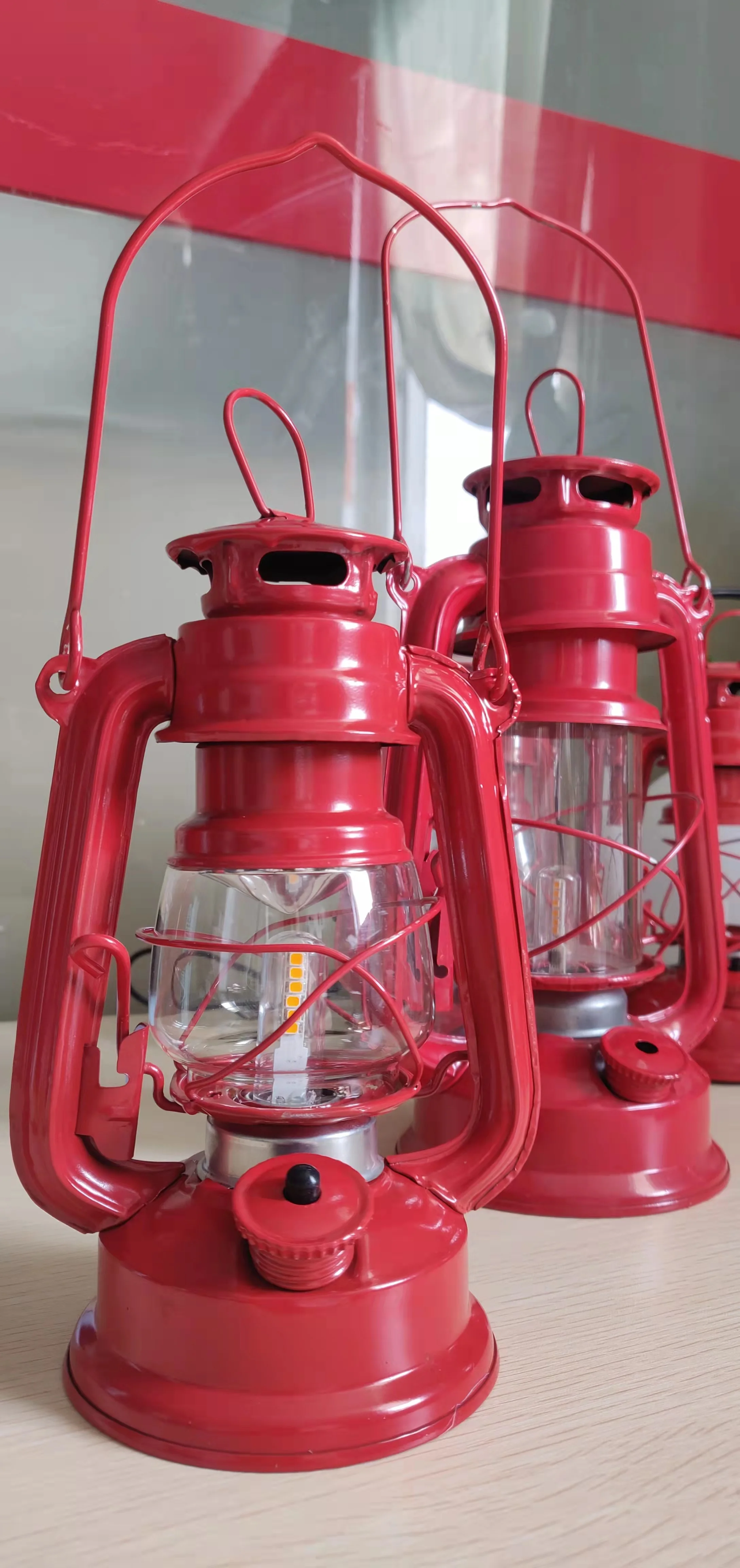 Popular metal Led Camping Lights Portable Dimmable Outdoor Led white kerosene Camping Lantern for party festiva