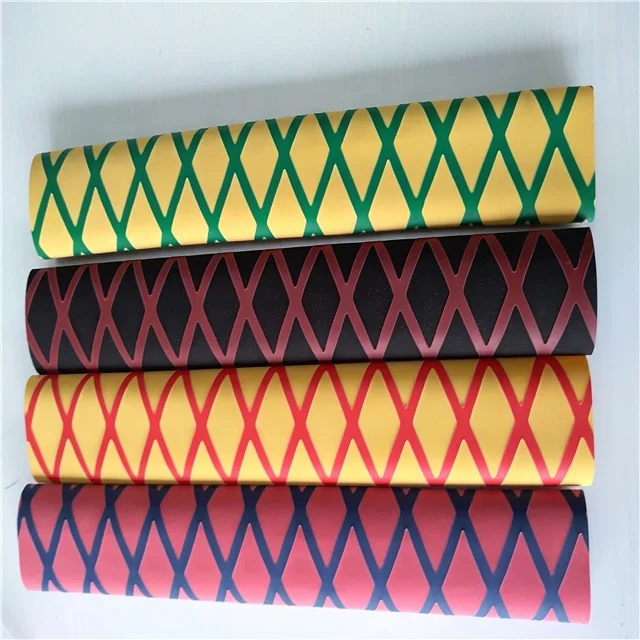 Retractable fishing rod tube