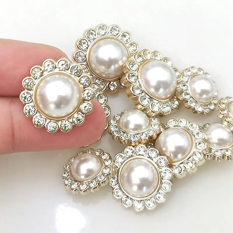 Plastic button coat dress coat Garment accessories Pearl buttons with diamond buttons