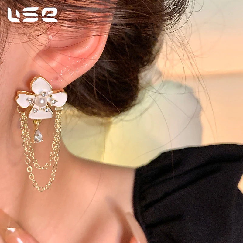 South Korea Style Gold-Plated Alloy Pearl Long Tassel Flower Huggie Earrings Vintage Trendy Design Zircon Main Anniversaries