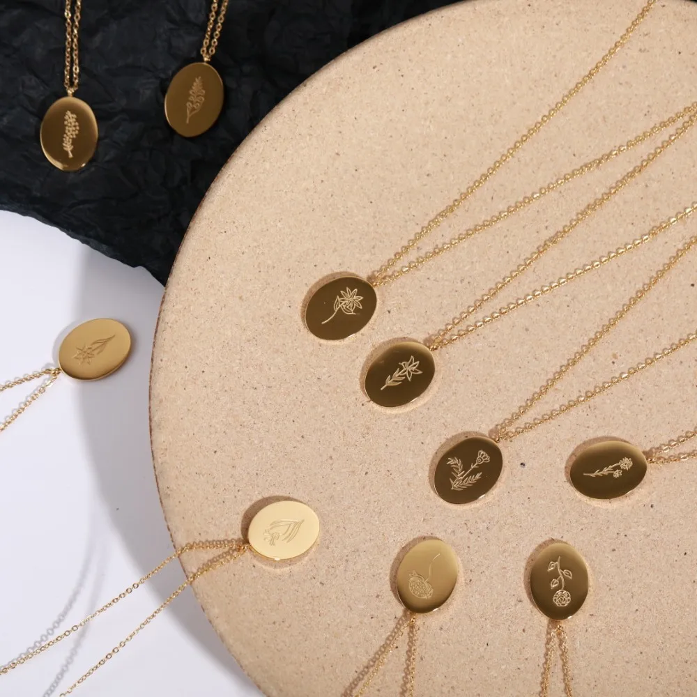 2022 Fashion Jewelry Real Gold Plated 316L Stainless Steel Embossed Flower Oval Pendant Necklace 12 Month Birth Flower necklace