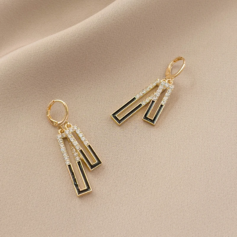 2024 Hot Sale Ear Stud Fashion Women Drop Earrings