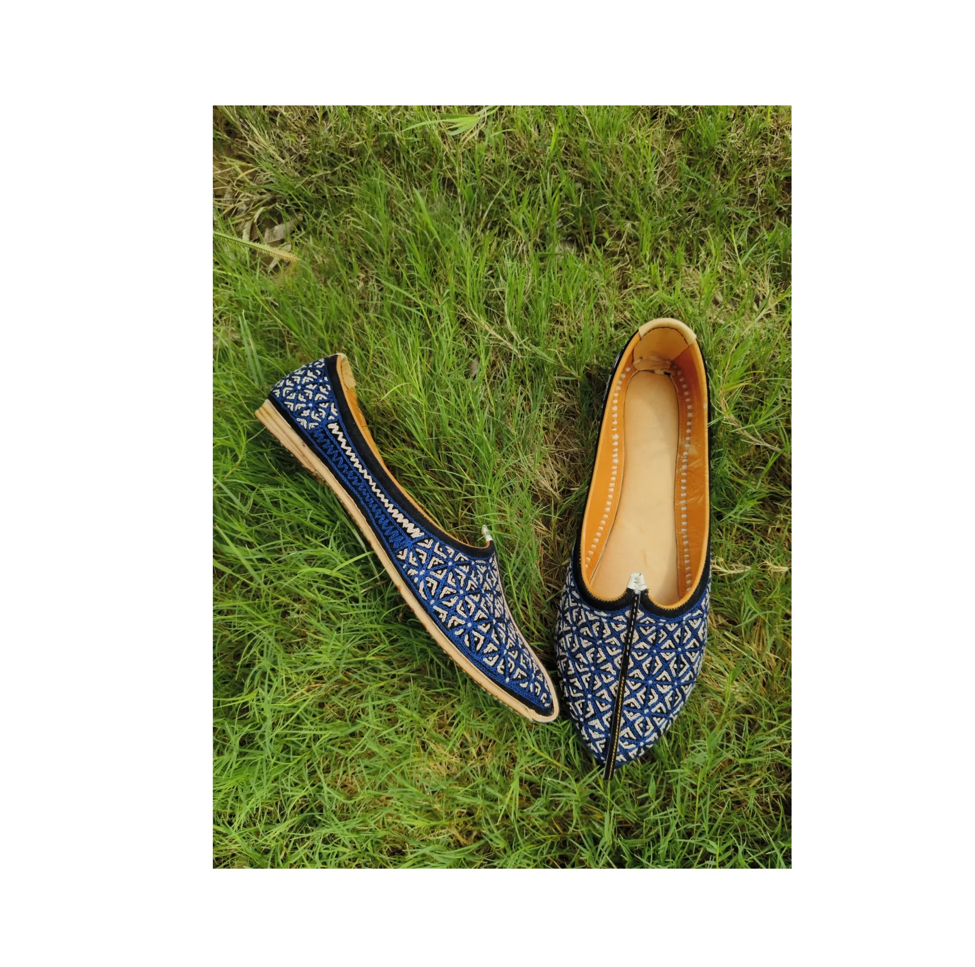 Fancy Punjabi Jutti Wedding Party Wear Blue Bridal Leather Jutti Slipper Shoe Flat with EVA Insole Ethnic Style Weddings Parties