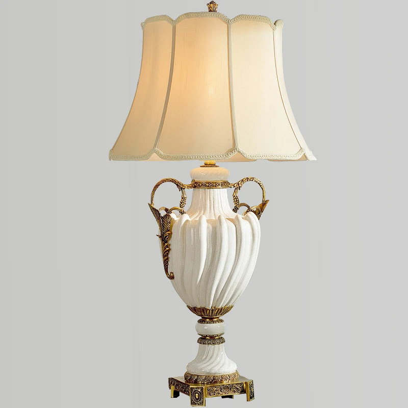 High Quality Oriental Hotel Lightings Antique Retro High End Popular Desk Light Table Lamps for Living Room Wholesale Ceramic