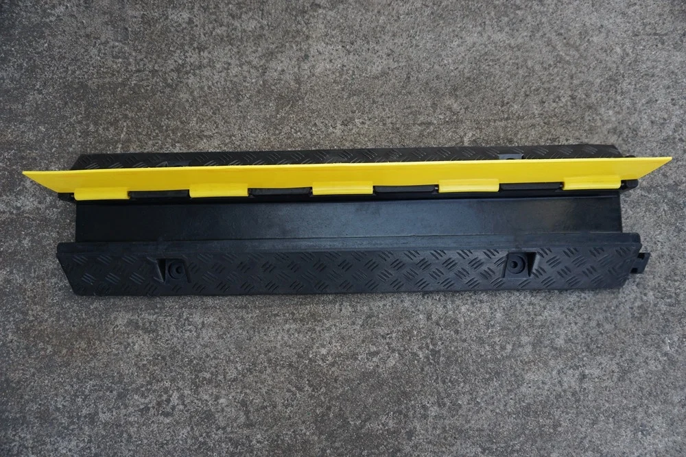 980*260*65mm China Factory Rubber Wire Floor Cover Safety Cable Ramp 1 Channel Cable Protector Ramp