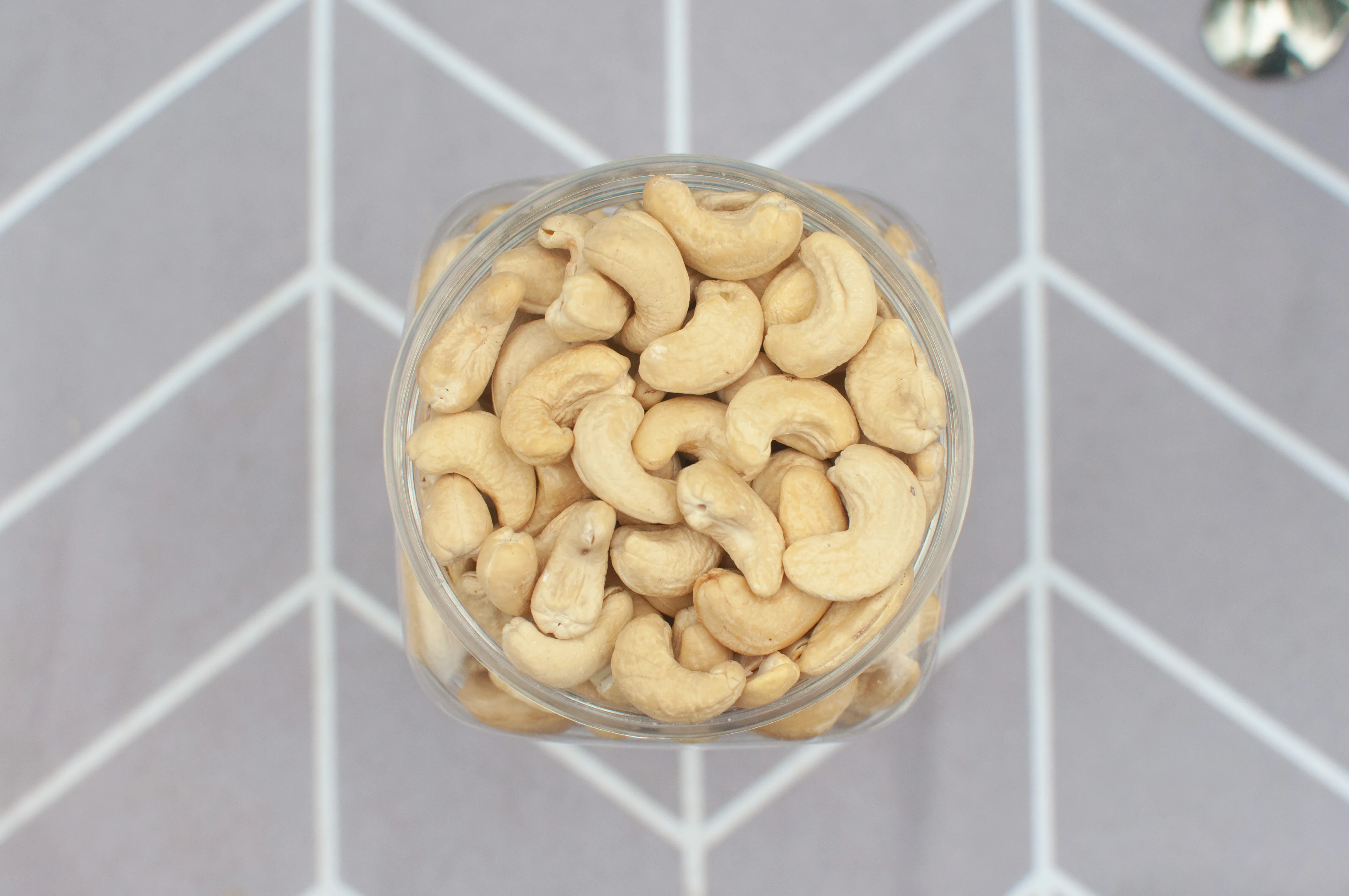 Wholesale Factory Price high-grade Cashew nuts Natural Color All type cashew nuts 20g-500g per bag