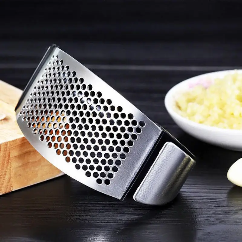 Ecochoose 3 In 1 Arc Shape Handheld Mashing Garlic Machine Fast Cutting Garlic Ginger 304 Stainless Steel Metal Garlic Press