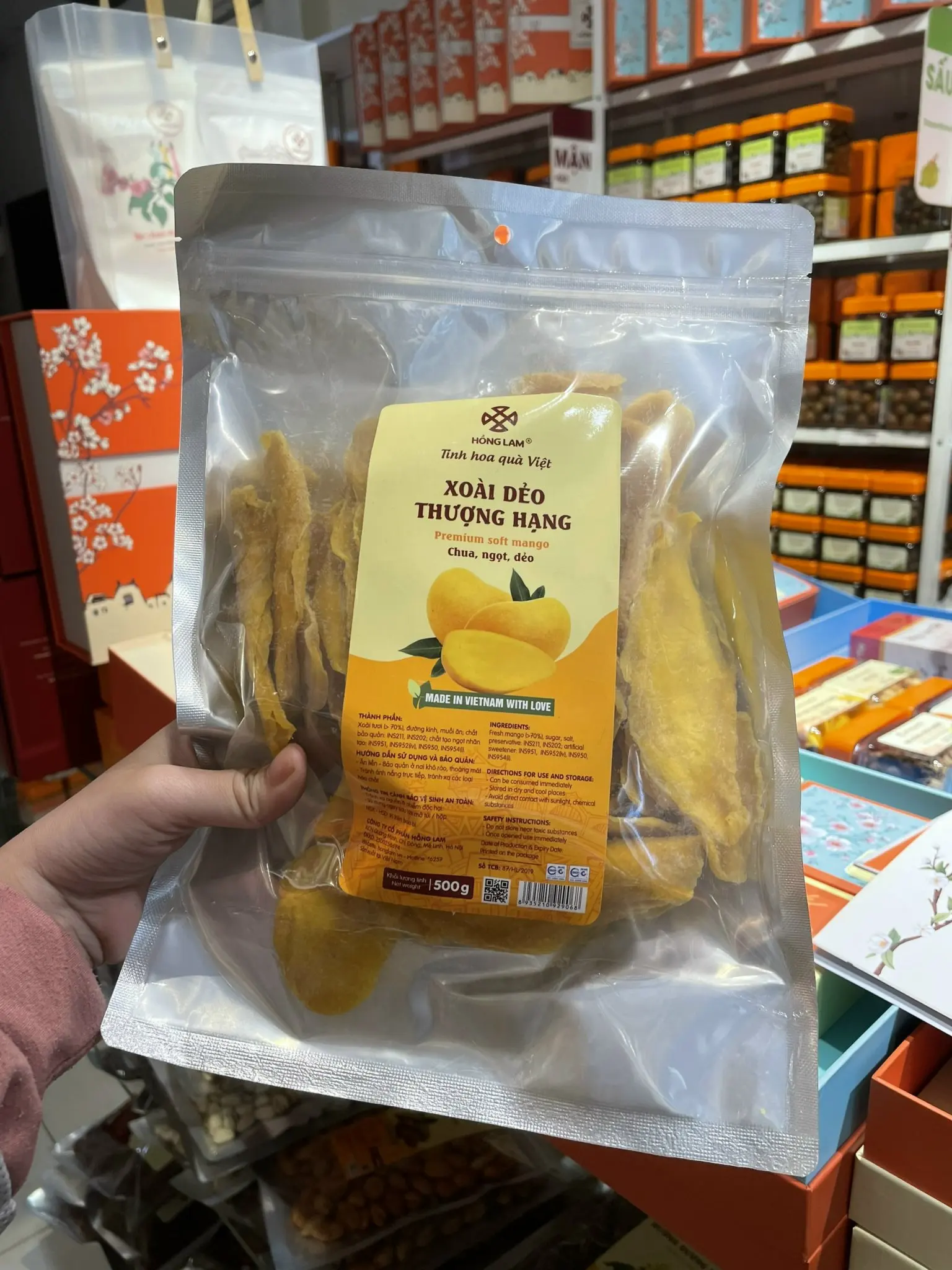 Wholesale Sweet dried mango from 100% Mango healthy snack Natural Fruit Organic Dried Mango origin Vietnam