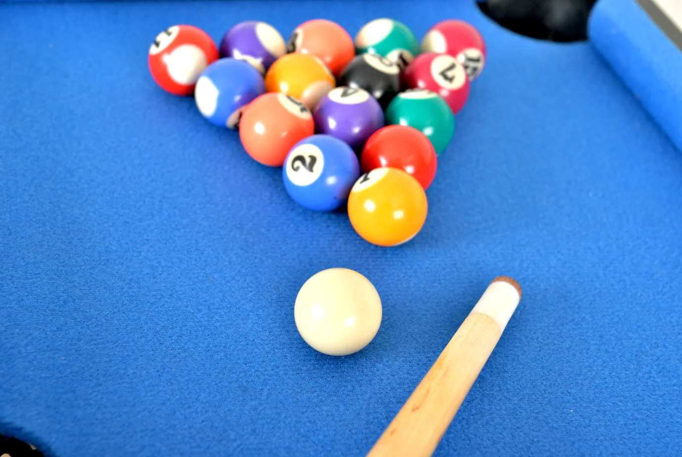 WIN.MAX portable mini  pool  table / small pool table for kids
