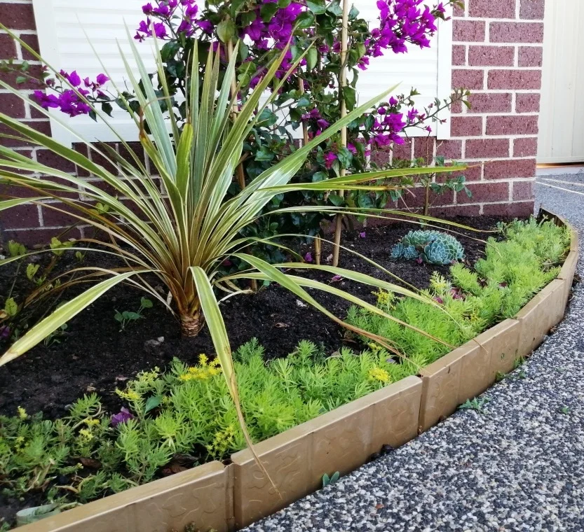 
diy innovative design easy install 10cmX3m metal garden edging brick pattern lawn edge 