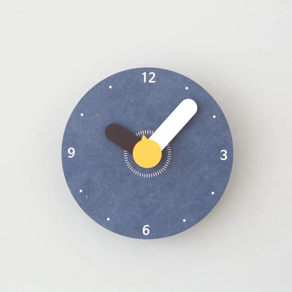 2023 New Design Fashion Nordic Mdf Wood Green Wall Clock Custom Logo Brief Wooden Round Simple Small Clock