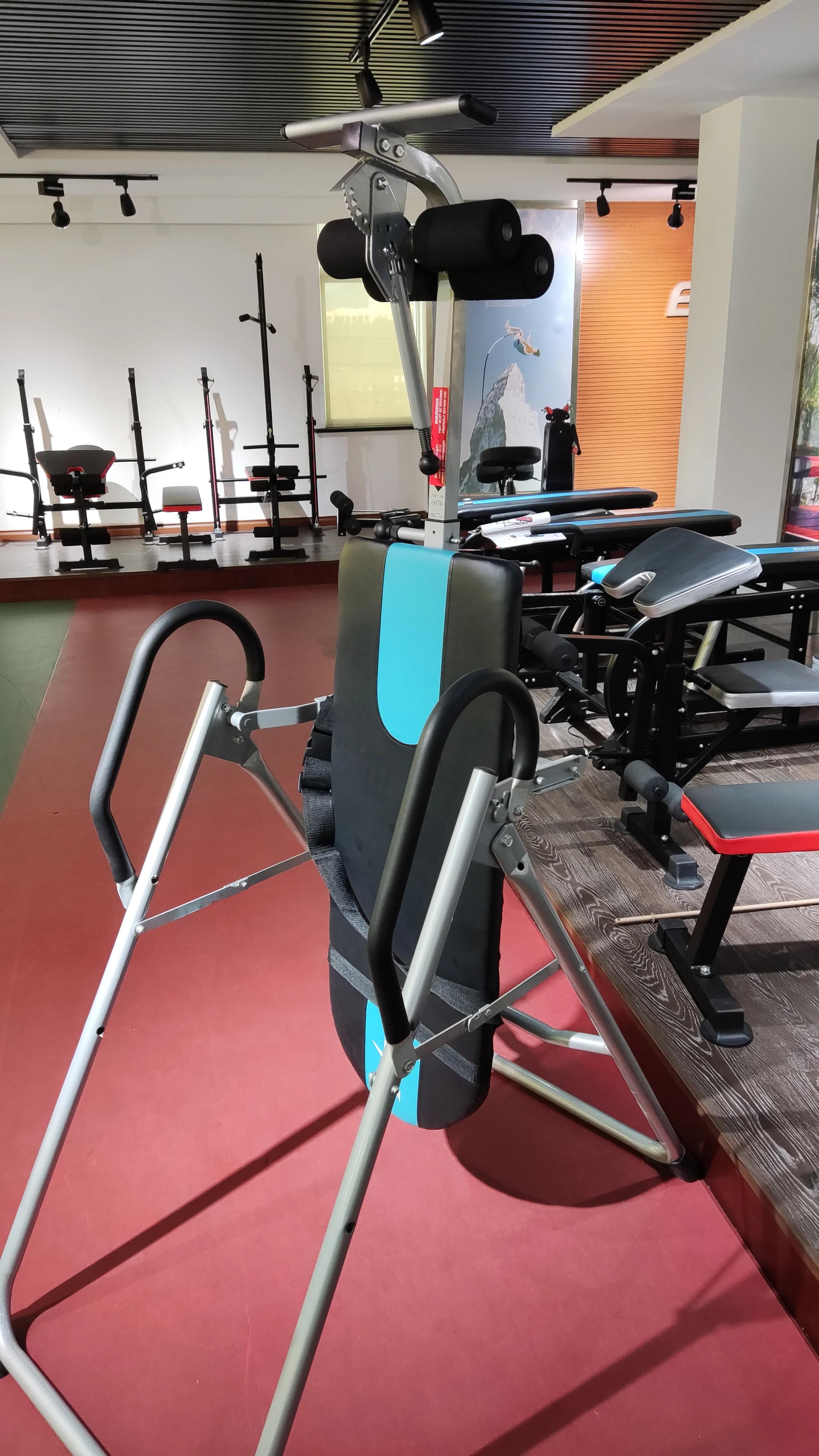 ODM home upside down spine decompression abdominal pressure fitness equipment systemic treatment of low back pain inverted indoo