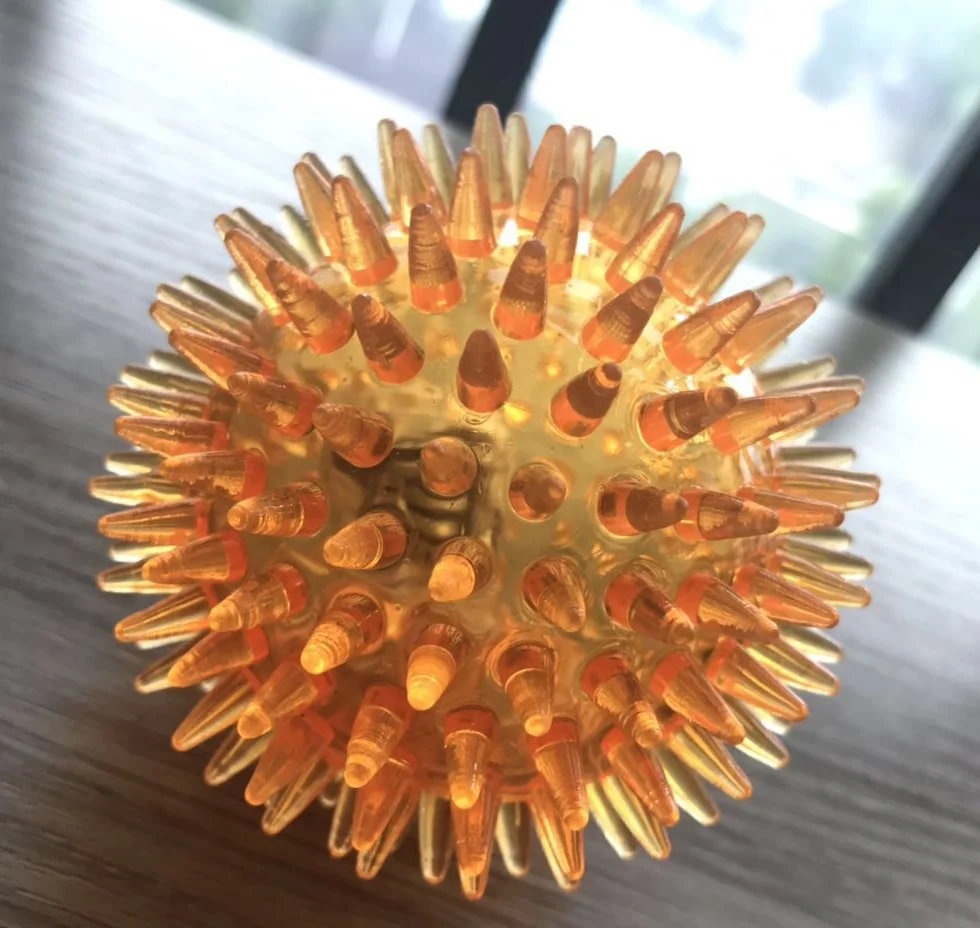 Wholesale PetToy Balls Dog Squeaky Toys Spiky Bouncy Teeth Cleaning Fetching Training Pet Toy Squeaker Ball Dog Toy