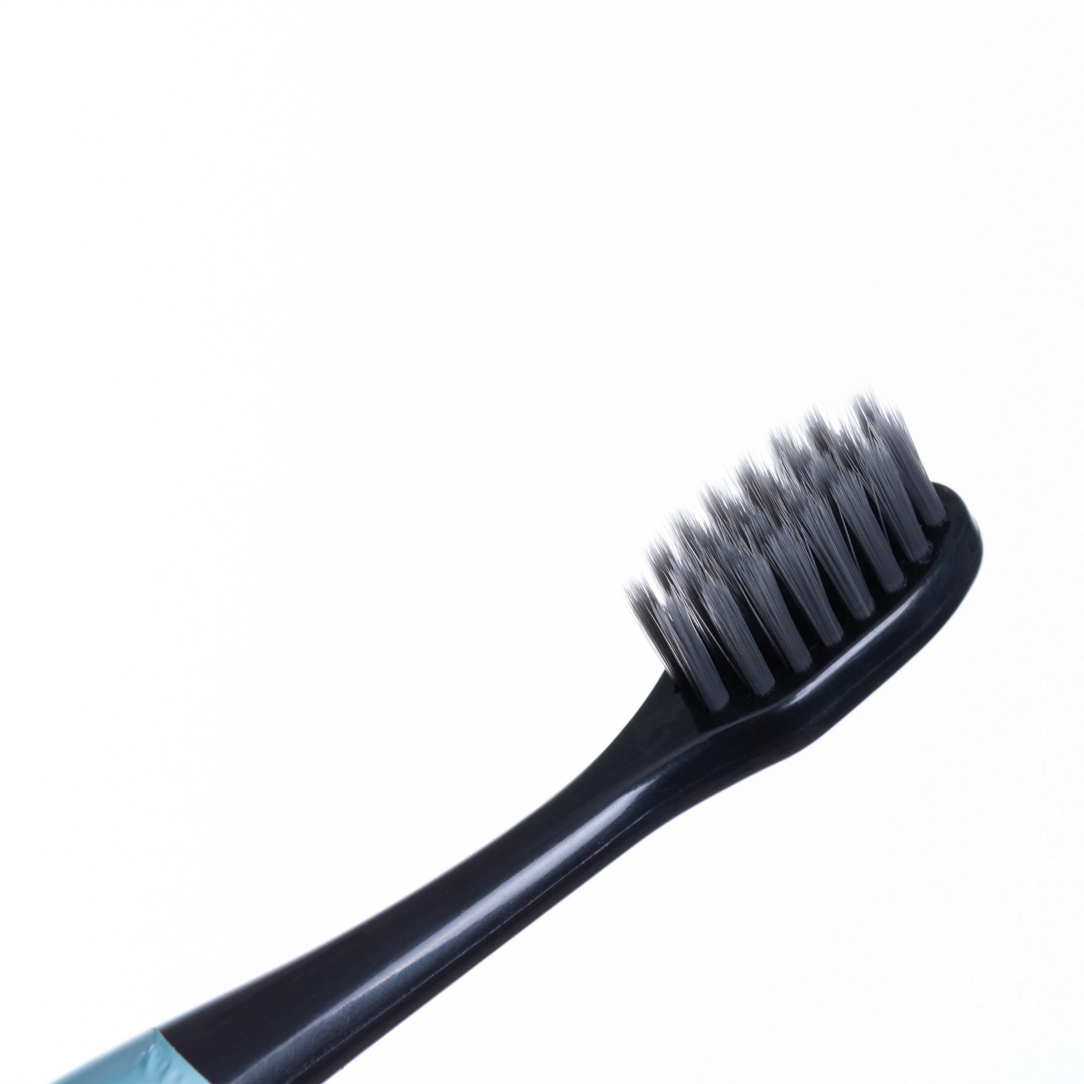 High quality ISO CE ROHS  approved charcoal bristles toothbrush  Wholesale OEM free sample Customized massage gum non bleed