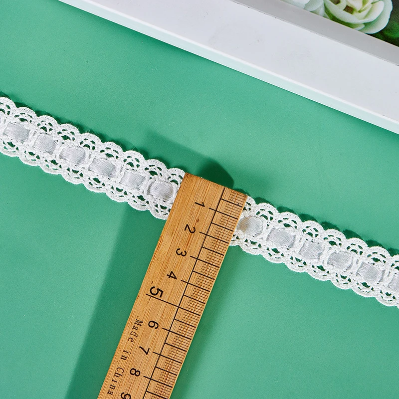 Wholesale Lolita Milk Silk White Lace Trimmings Colorful Ribbon Scallop Edge 100% Cotton Pierced Crochet Lace Trim