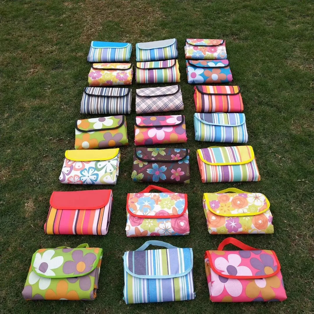Manufacturer Custom Portable Adjustable Outdoor Travel Picnic Events Sand Free Picnic Blanket Padded Camping Picnic Beach Mat