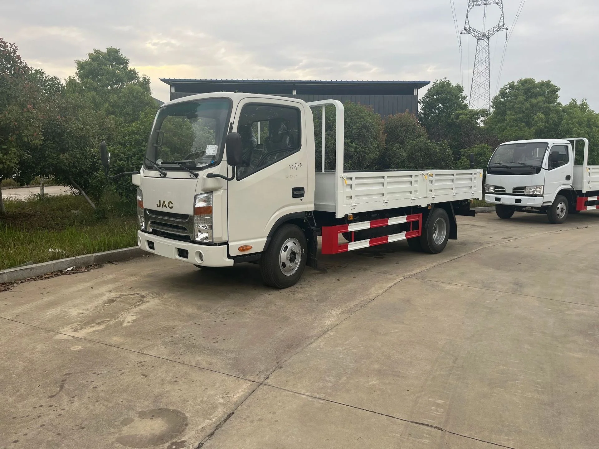 J-AC mini lorry cargo truck 5T loading capacity with cheap price