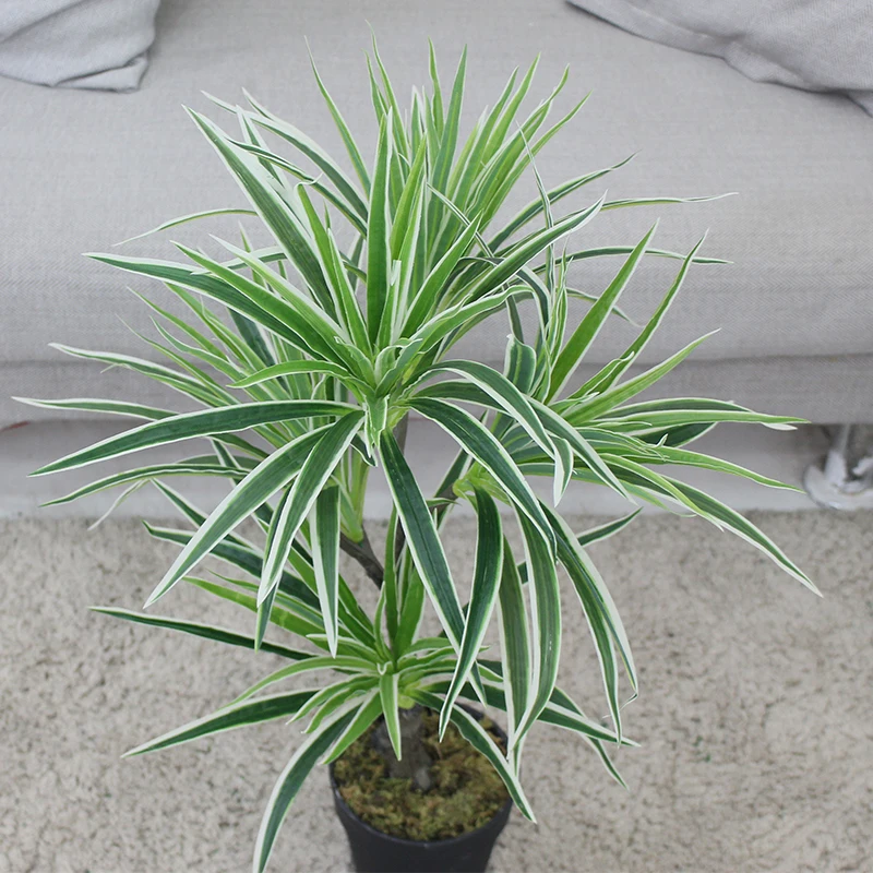 Factory direct sale indoor decoration lifelike artificial white grass tree leaves artificial plant
