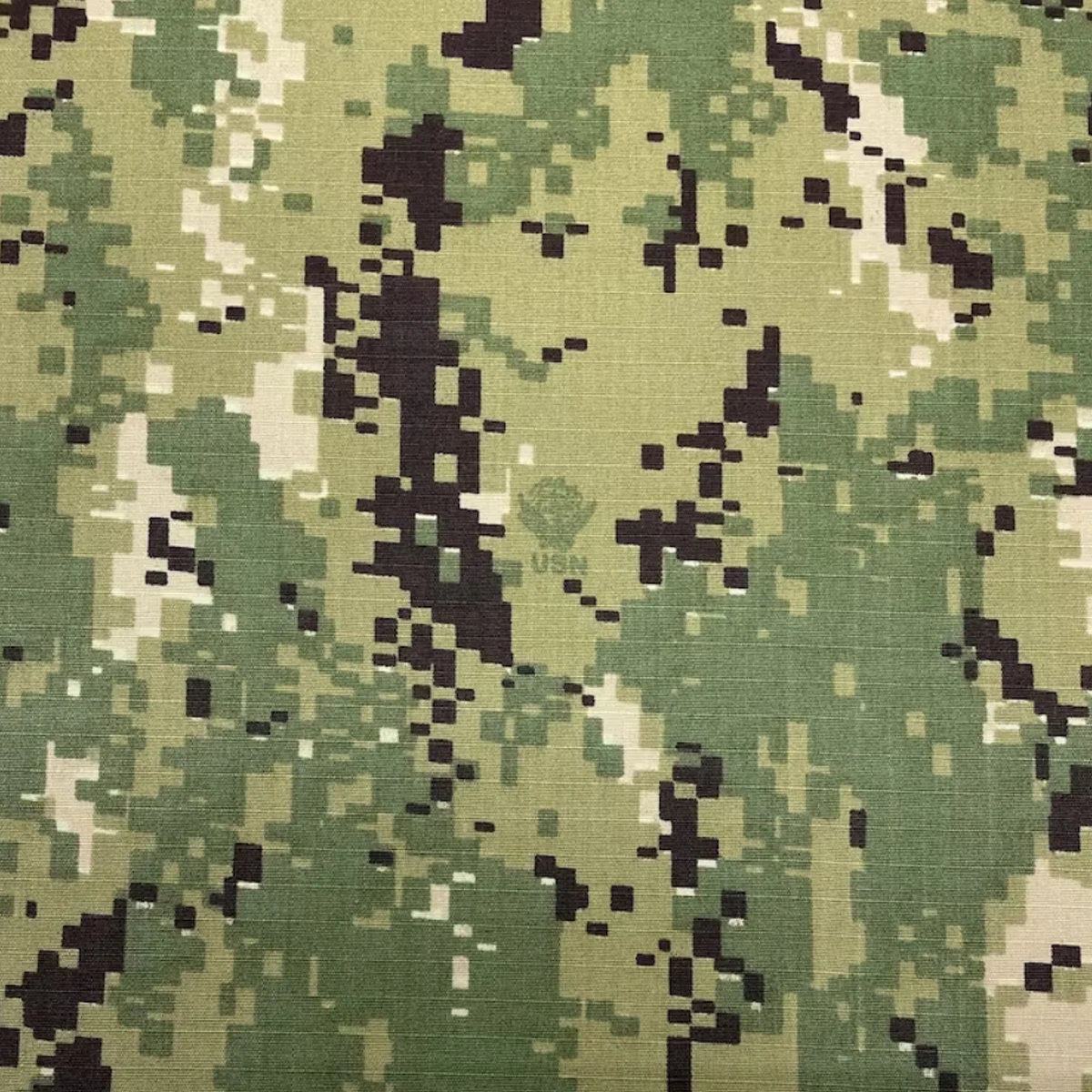 Yilong Fabric Factory Wholesale Twill Style TC Polyester Cotton Green AOR2 Digital Camouflage Fabric For Milispec Uniform