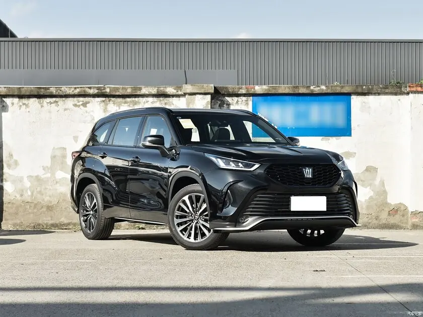 Chinese Hybrid Vehicle New Toyo ta Crown Kluger Lu Fang High Speed Auto Cars 180km/h 5 Door 7 Seaters Suv toyo ta hubride car