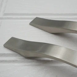 2022 Zinc Alloy Furniture Accessories Kitchen Cabinet Handles Pull Door Handle Hardware