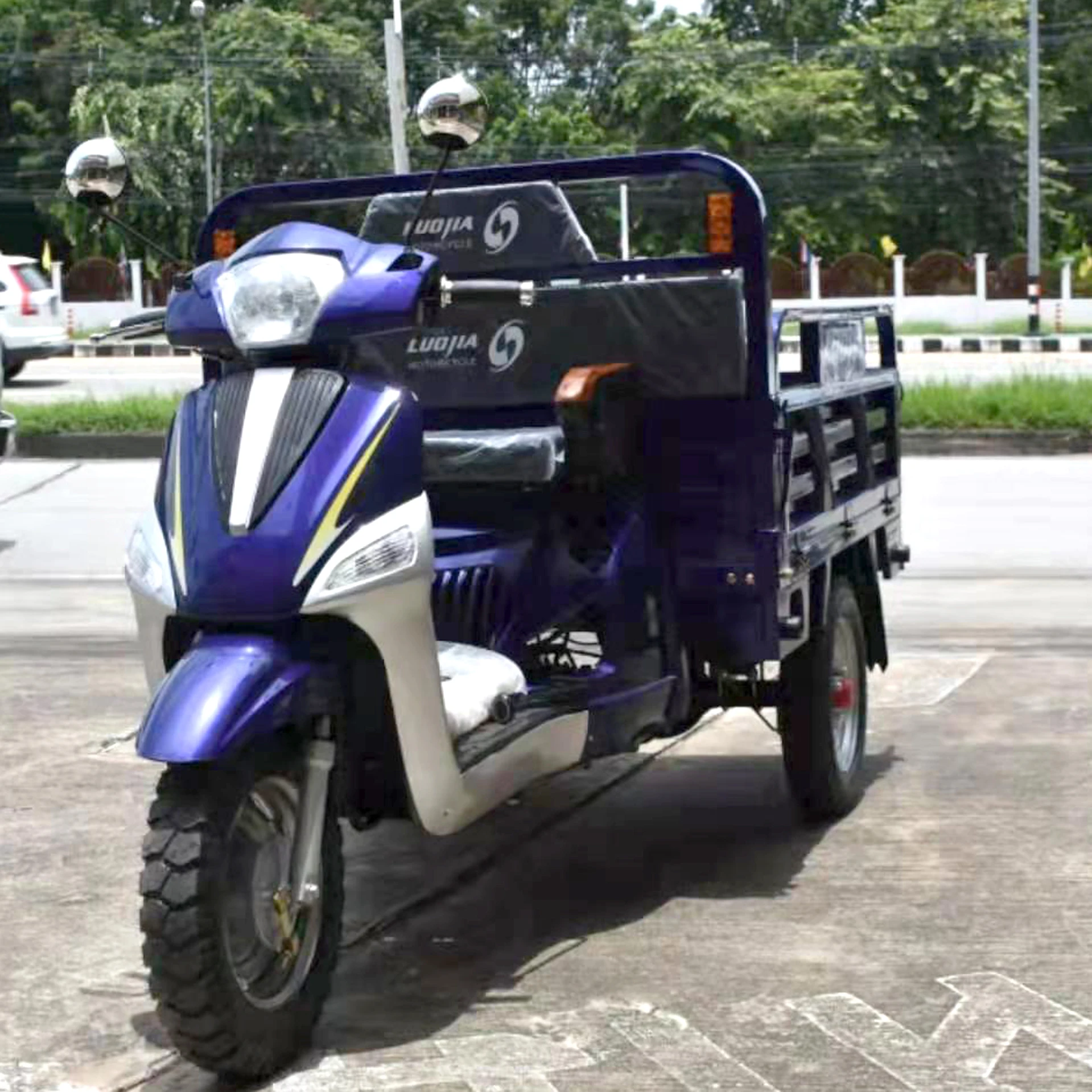 125cc motorcycle three wheel tricycle gasoline tricycle for cargo
