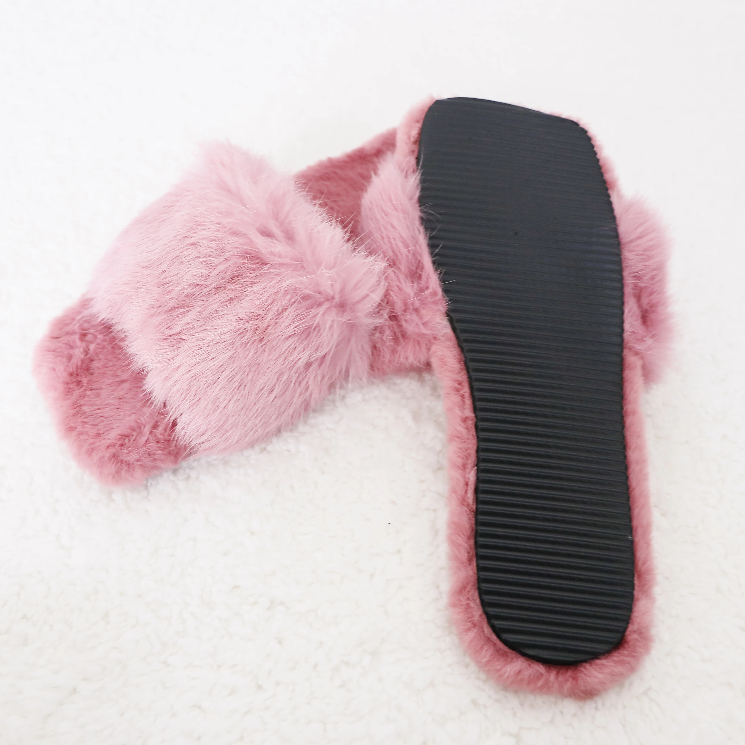 Wholesale Outdoor Plush Open Toe Flat Sandale Femme