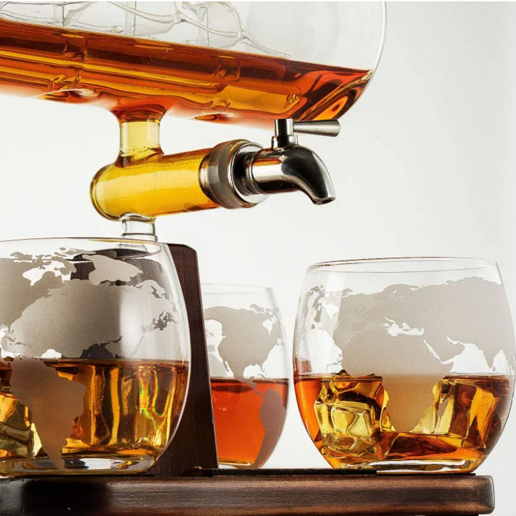 500ml 750ml 1000ml boat inside wine barrel with wooden base for vodka