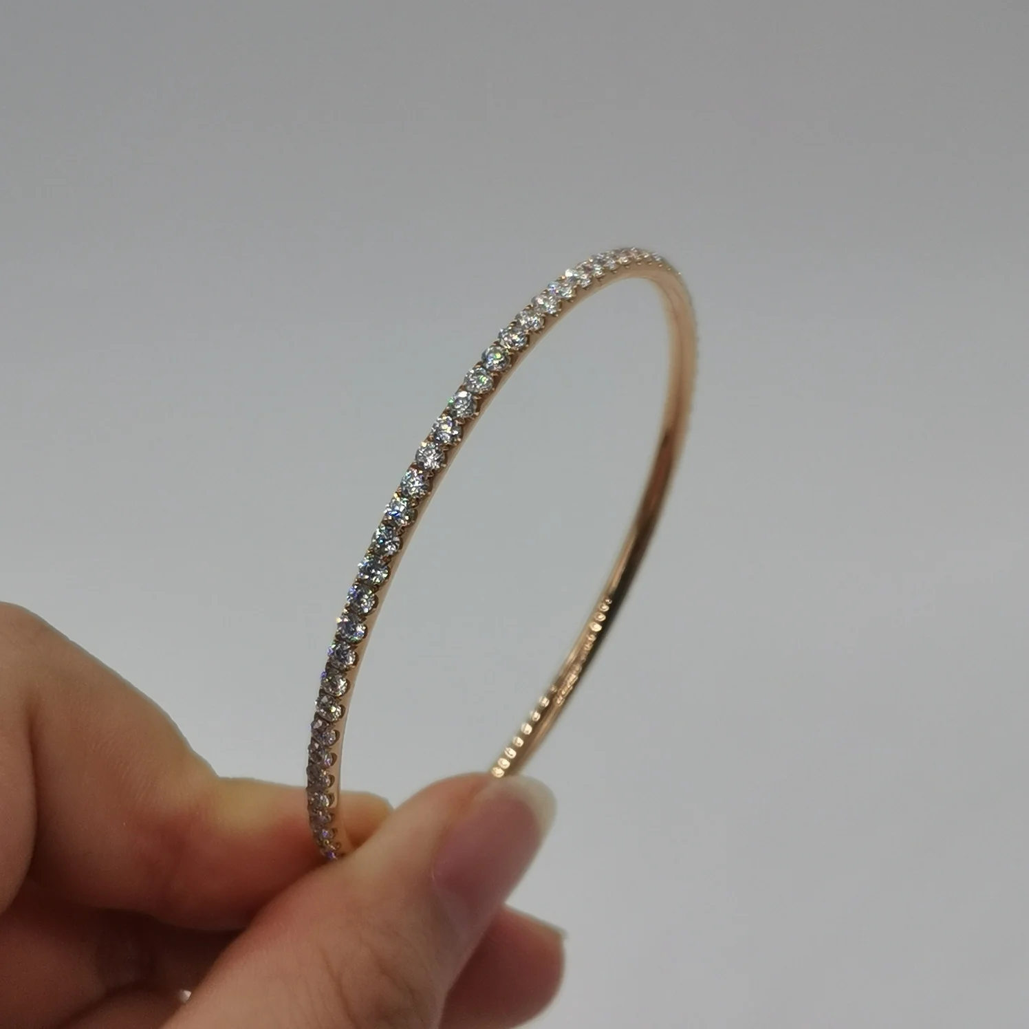 Elegant 18k Gold Bracelet Moissanite Bangle in Solid Gold Jewelry Moissanite Stones Diamond Bracelet