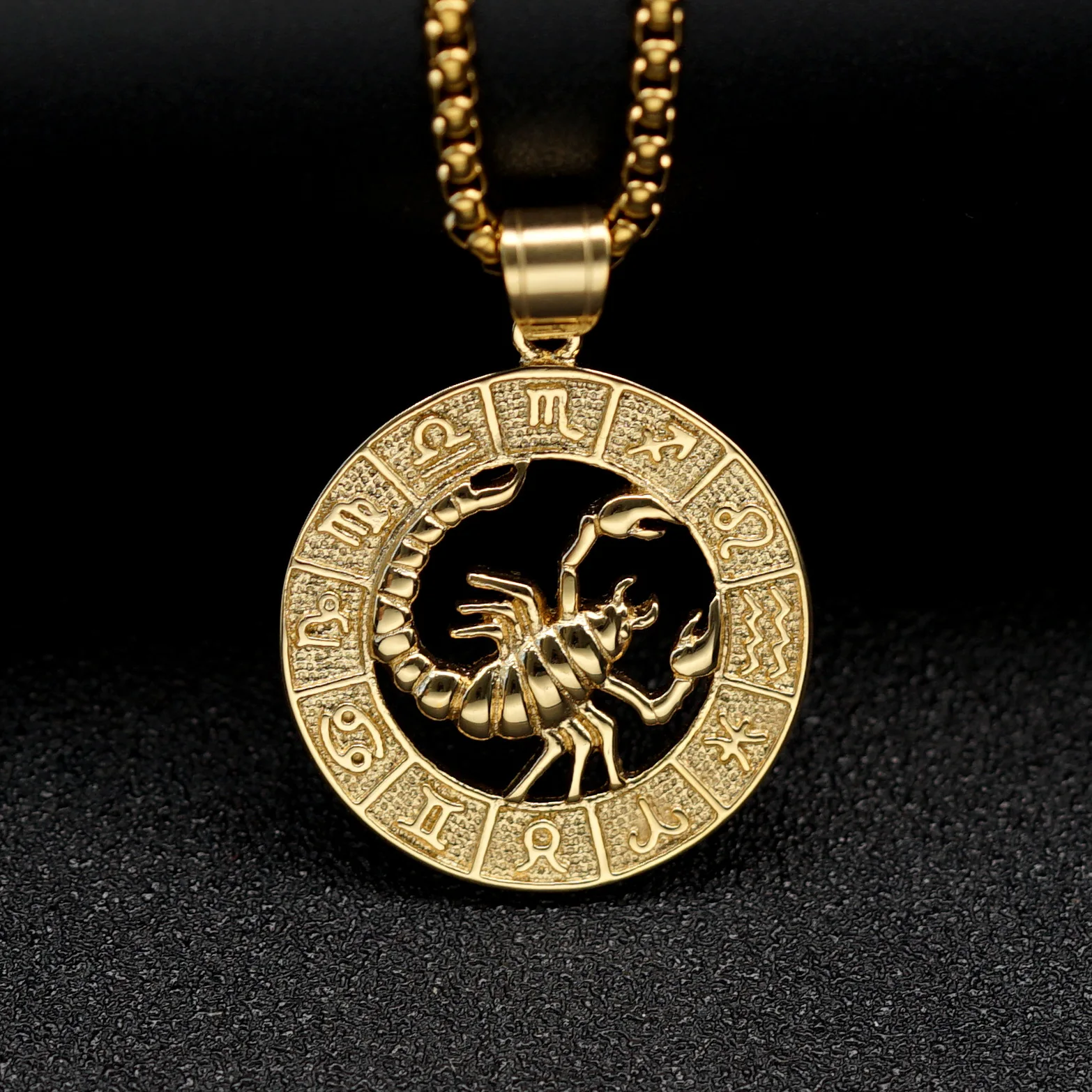 Jewelry Custom Men Wolf Lion Compass Jesus Coin Charm Pendant Stainless Steel 12 Zodiac Sign Necklace