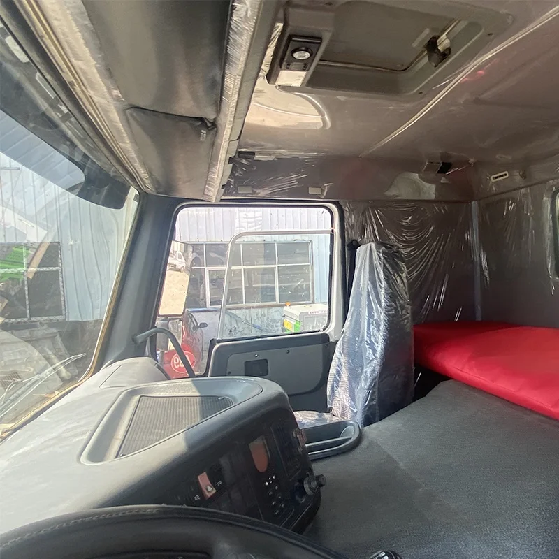 Oil/Water/Milk transport tanker truck used howo sinotruck Euro2 good condition for sale