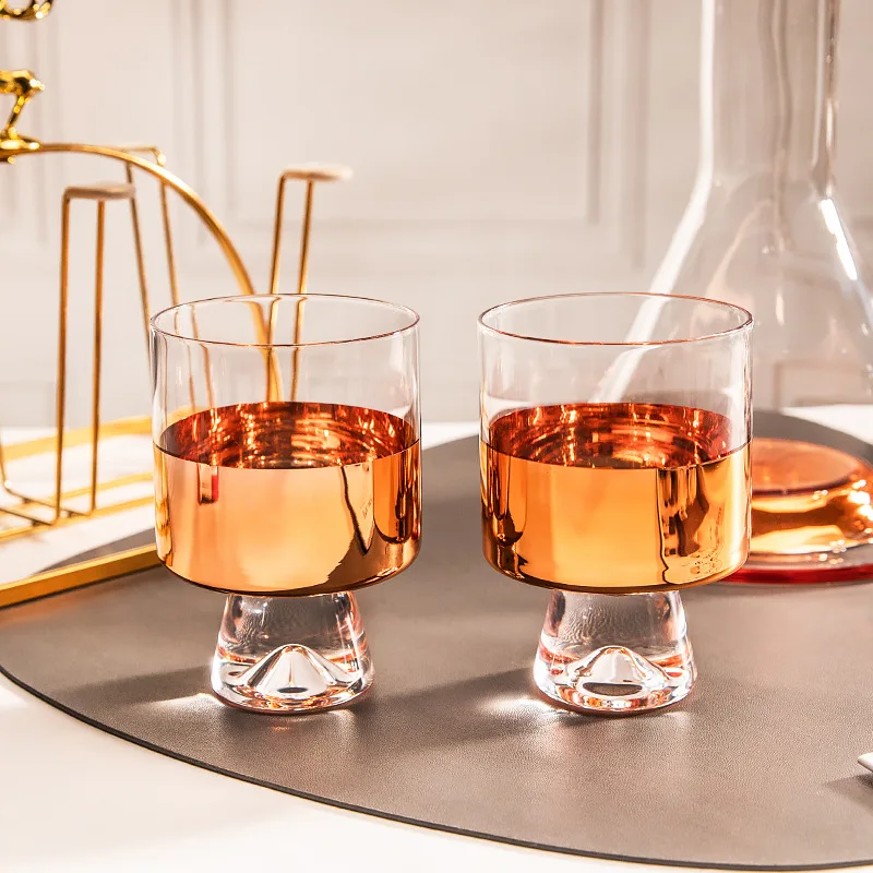 Luxury Crystal Glass Decanter Whisky Dispenser Red Wine and Cool Water Bottle Cup Set for Whiskey Presented in a Gift Box