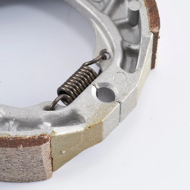 Scooter Rear Drum Brake Pads Shoes Motorcycle Brake System for GY6-125 CG125 Motorcycle Spares