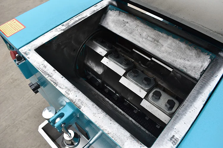 CE certificate flake knife pvc plastic crusher for recycling and injection molding industrial