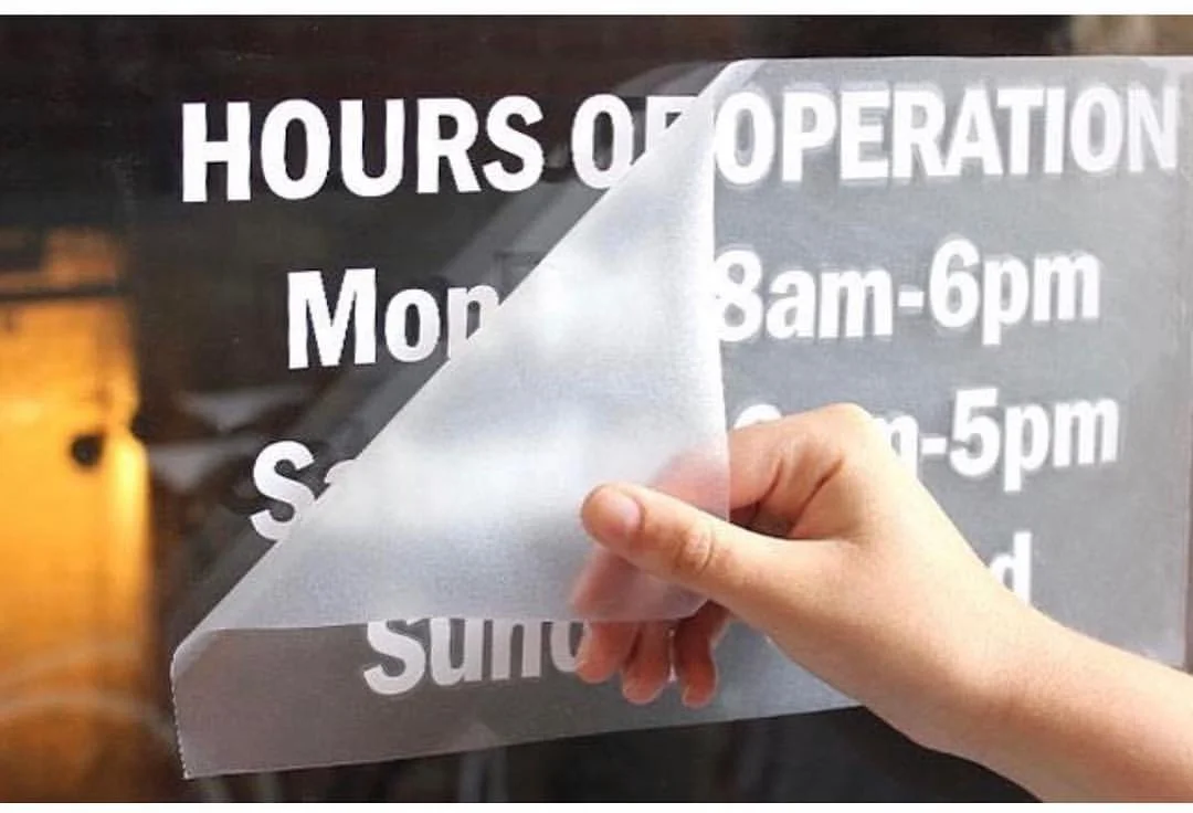 Белая виниловая высечка переводная буква наклейка с прозрачным фоном для магазина и автомобиля