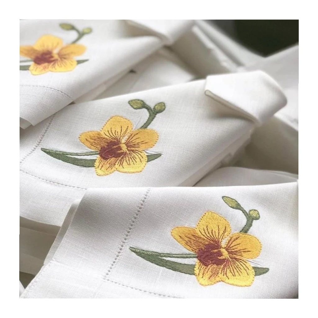 Custom Embroidered Cloth Napkins White Plant-patterned Linen Embroidery Napkin with Logo for Wedding